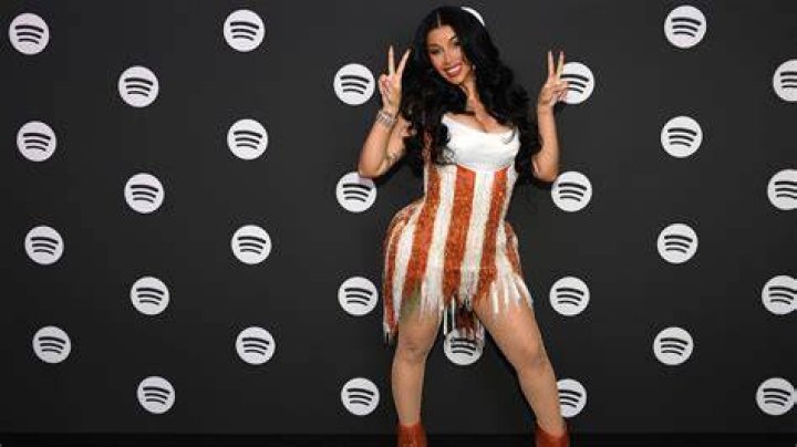 Cardi B's teeth 3 Cardi B's teeth 3