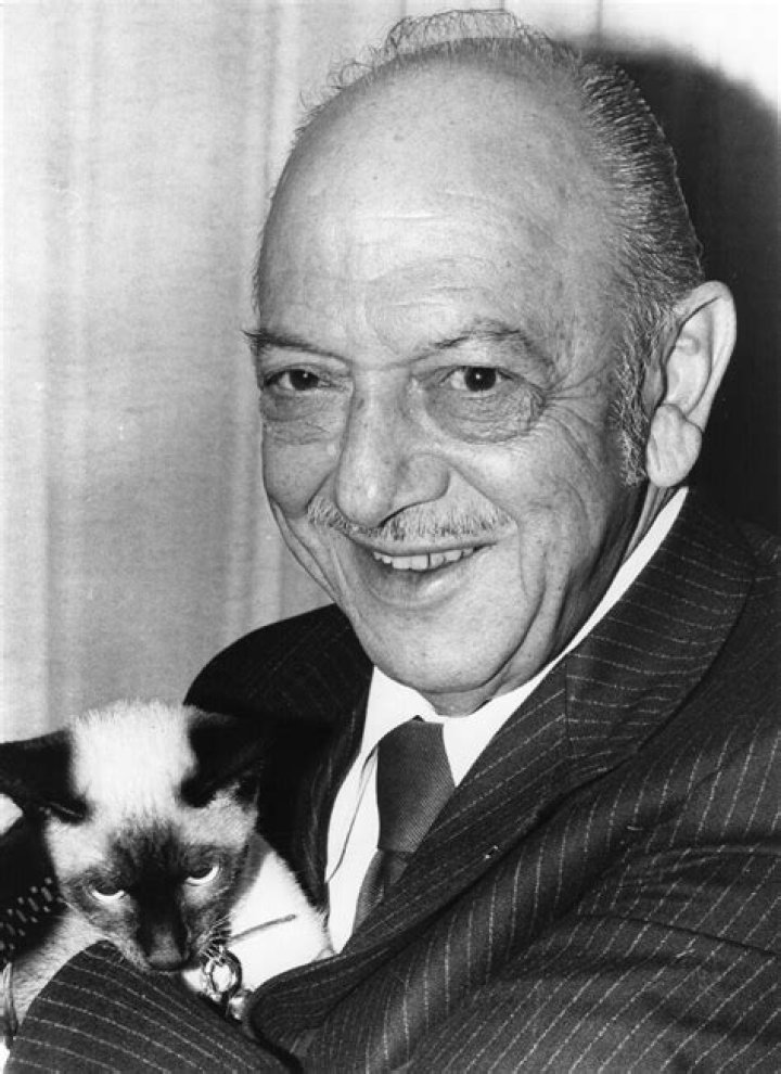 Mel Blanc Net Worth, Wiki, Bio, Cars, House, Age (20232022