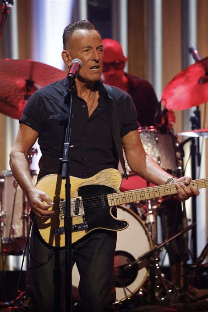 Why did Bruce Springsteen cancel Philly concert? Singer reschedules